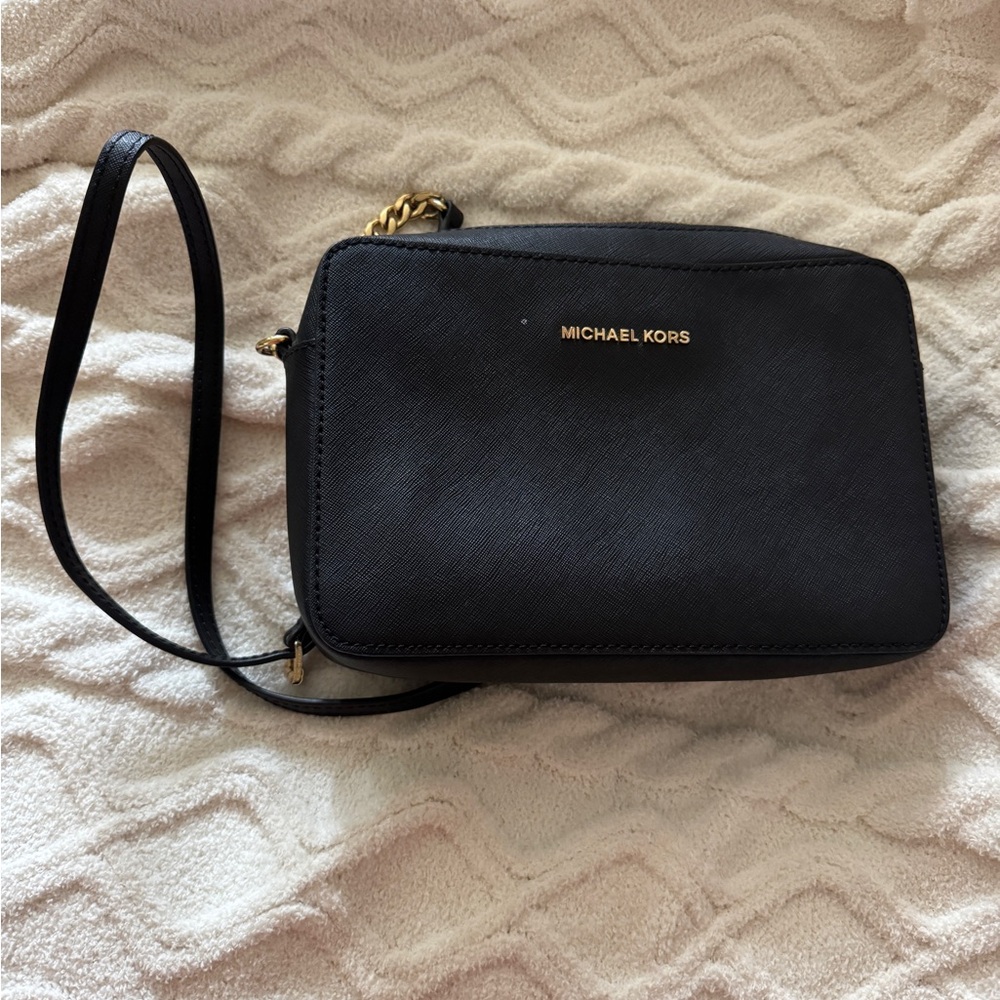 Michael Kors Elegant Black Crossbody Bag